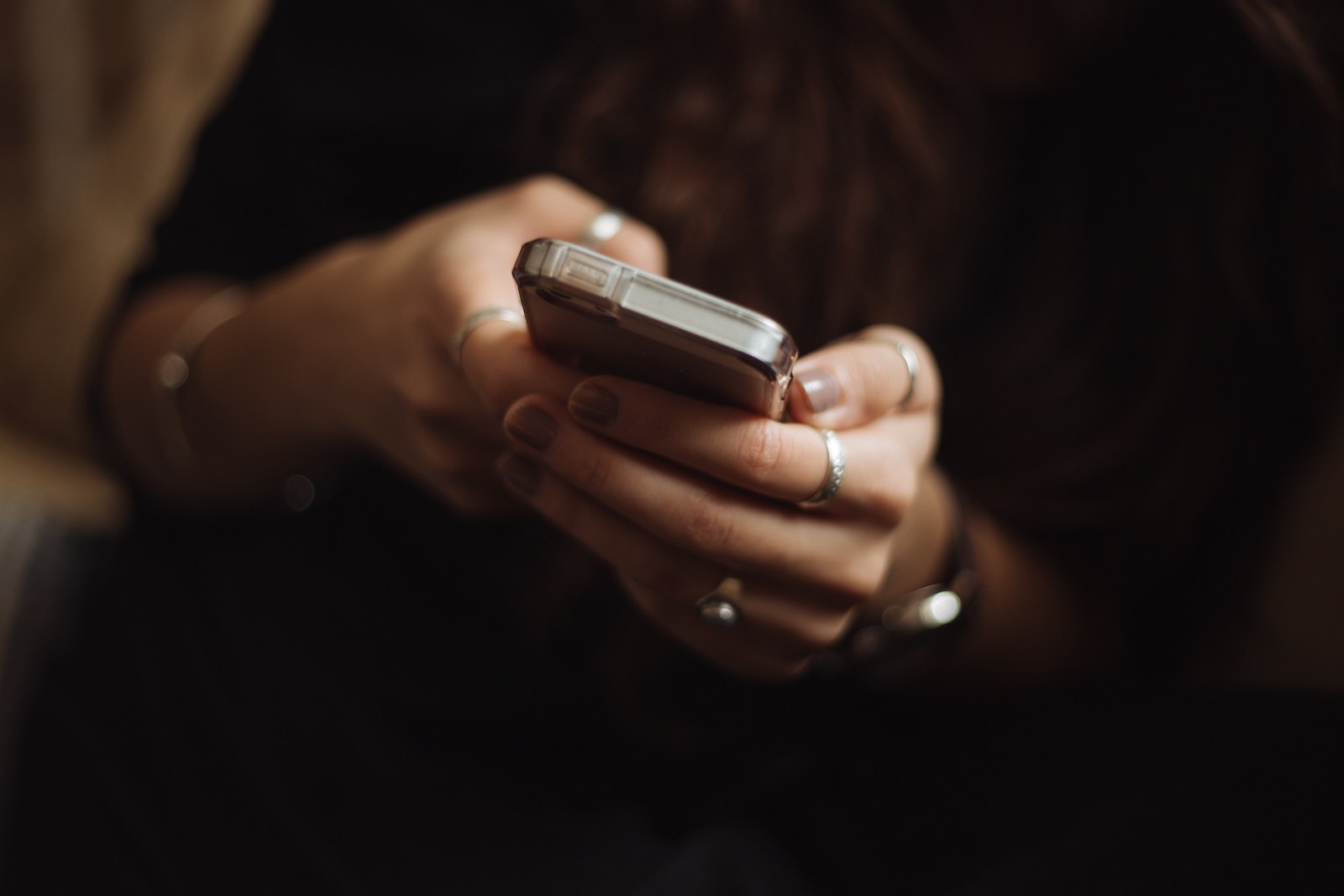 Pic of Phone - Unsplash by Priscilla Du Preez